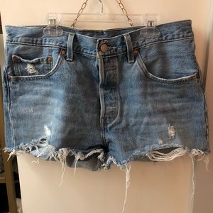 Levi denim shorts size 30